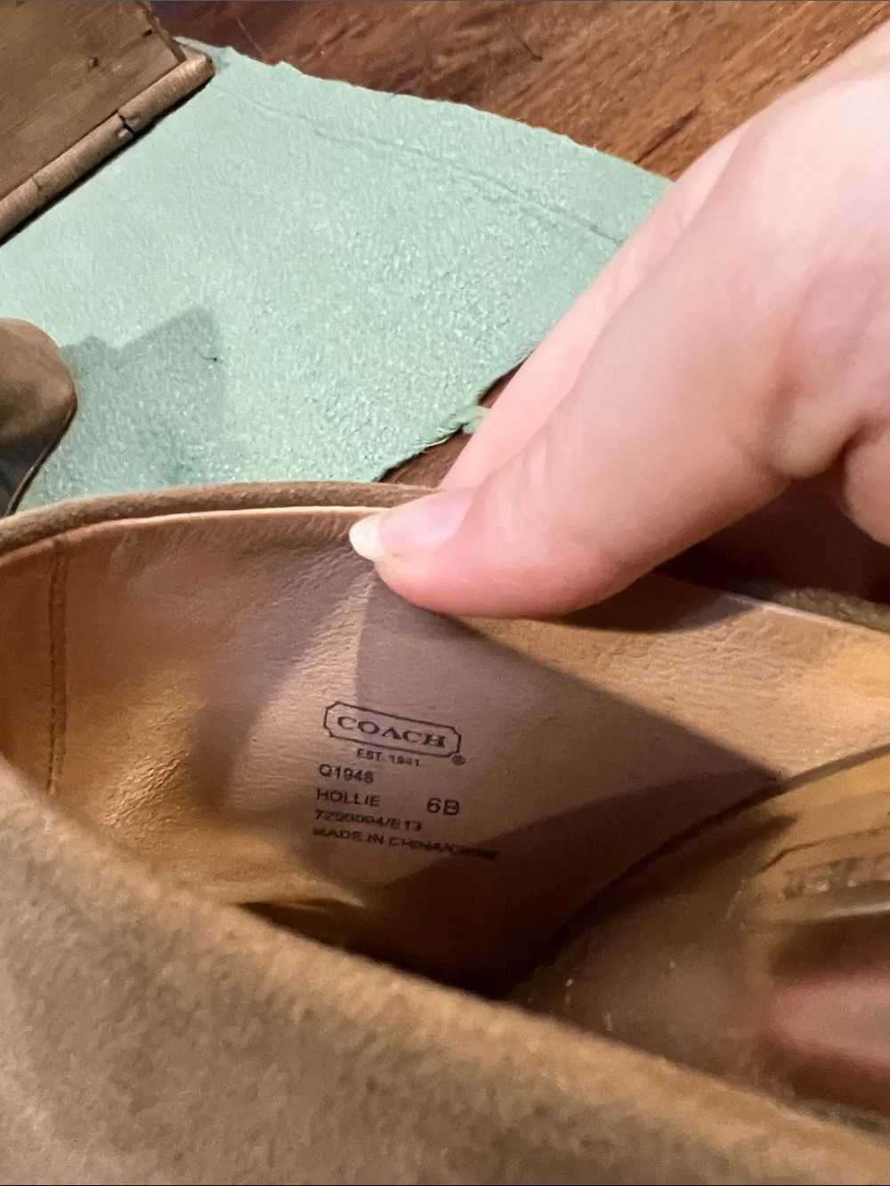 Coach stylish open